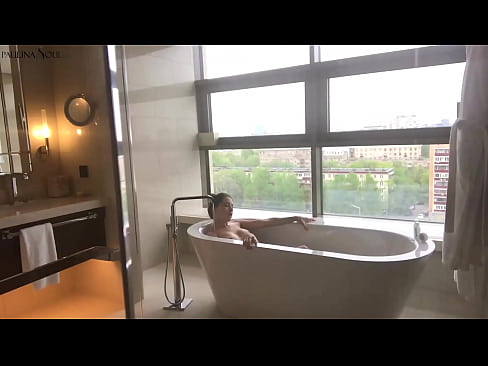 ❤️ Óriási babe szenvedélyesen kiveri ki a punciját a fürdőszobában ☑ Pornó videó at hu.hqpornvideos.ru ️❤